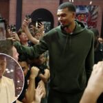 how-victor-wembanyama-reacted-when-asked-to-sign-jalen-brunson-jersey-in-awkward-fanatics-fest-moment