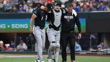 white-sox-catcher-kyle-teel-out-6-12-weeks-in-huge-injury-crusher