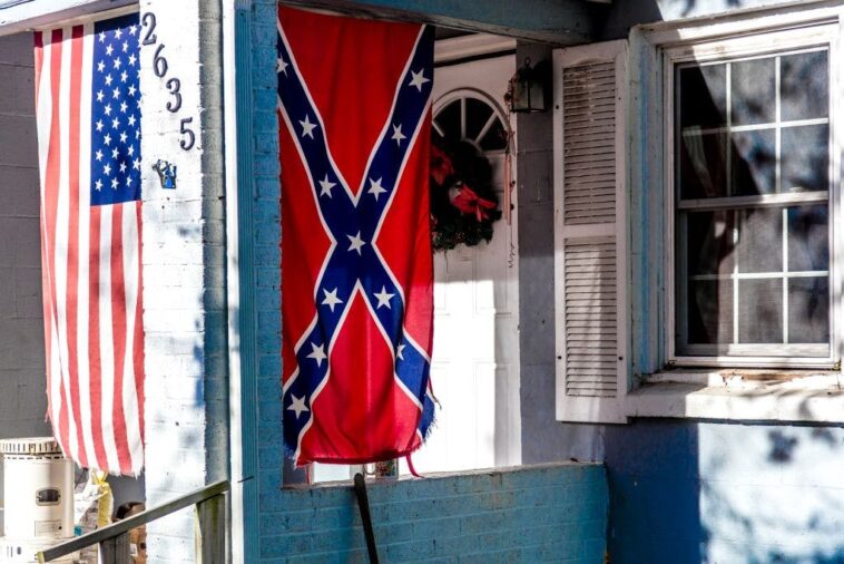 there’s-only-one-flag-real-patriots-should-fly