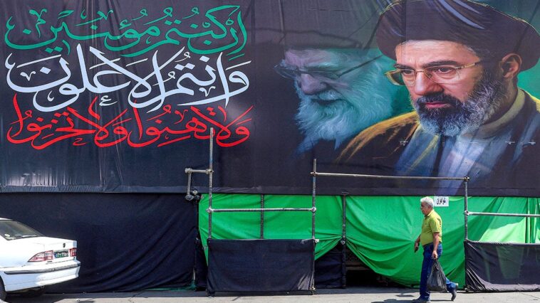 iran-regime-change-talk-resurfaces-as-trump-says-tehran-‘wants-to-meet’-amid-us-strikes