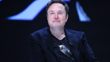 elon-musk-says-he’s-‘down’-to-fund-a-rival-‘odyssey’