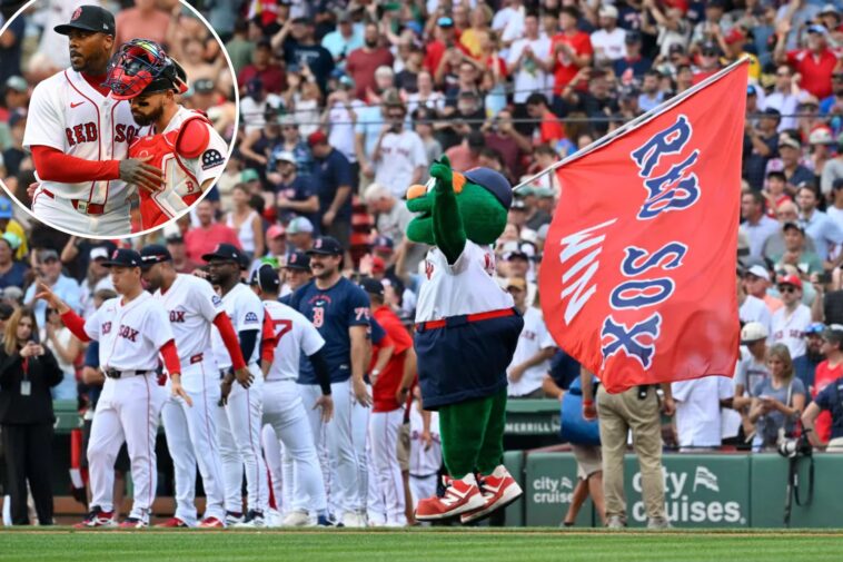 surging-red-sox-tie-franchise-record-with-15th-straight-win