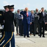 trump-salutes-‘great-heroes’-as-he-attends-dignified-transfer-of-us-service-members-killed-in-jordan,-iraq