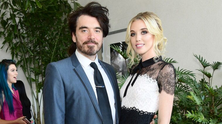 comedian-was-‘broke’-in-$3m-house-after-water-shut-off-during-divorce