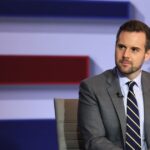 gay-fox-news-pundit-under-fire-after-acquiring-a-newborn-baby