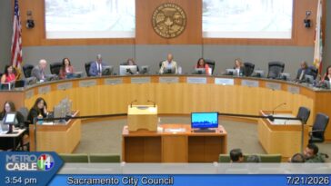 awkward-moment-sacramento-mayor’s-hot-mic-catches-him-discussing-vicious-plot