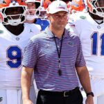 florida-coach-jon-sumrall’s-cell-phone-comments-cause-fans-and-media-members-to-lose-their-minds,-he-responds