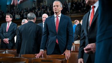 john-thune-lashes-out-at-karoline-leavitt-after-she-says-‘patience-is-wearing-thin’