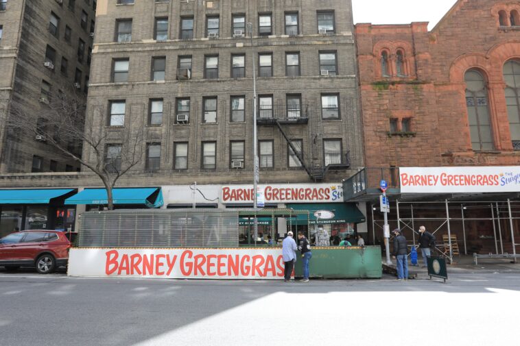 2-men-stabbed-near-central-park-in-unprovoked-attack:-sources