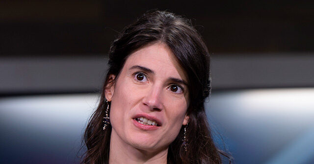 rep.-marie-gluesenkamp-perez-sidesteps-democratic-socialists’-wins,-says-she-shares-voters’-‘frustration-and-anger’