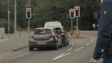 instant-karma:-woman-shouts-abuse-at-britain’s-nigel-farage-before-rear-ending-her-vehicle-(video)