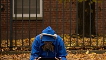 italy:-florence-launches-center-to-fight-youth-‘digital-addiction’-with-sports-and-group-activities