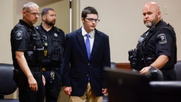georgia-high-school-shooting-suspect-colt-gray-changes-plea-to-guilty,-now-faces-life-in-prison