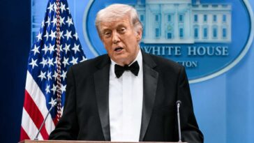 trump-asks-democrats-at-correspondents’-dinner-to-hold-all-assassination-attempts-until-he-finishes-speech