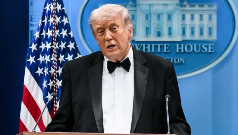 trump-asks-democrats-at-correspondents’-dinner-to-hold-all-assassination-attempts-until-he-finishes-speech