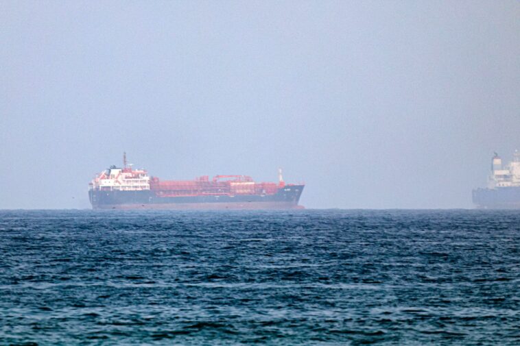 ships-transiting-strait-of-hormuz-go-dark,-hug-iran’s-coast-to-evade-tehran’s-wrath