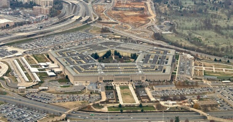 pentagon-official-calls-ex-white-house-ai-architect-‘village-idiot’-in-china-policy-spat