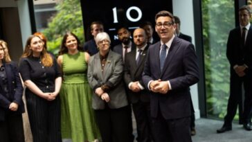 cringe:-burnham-gov’t-releases-‘comedic’-number-10-north-sketches-based-on-‘the-office’