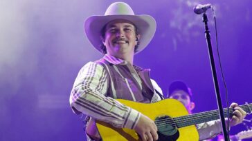 singer-zach-top-slams-modern-country-music,-says-it-lacks-‘soul’