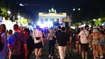 van-driven-into-pride-parade-crowd-in-berlin,-one-dead,-16-people-injured