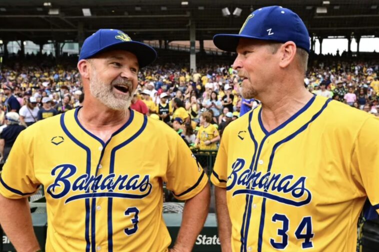 cubs-great-kerry-wood-throws-crazy-cool-trick-pitch-in-savannah-bananas-outing