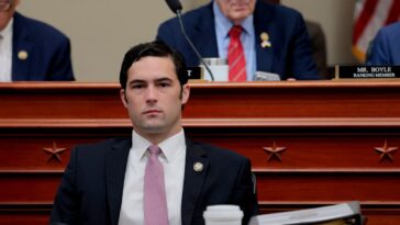 watch:-smithsonian-director-flounders-in-house-hearing-when-republican-exposes-rampant-wokeness