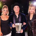 clint-black-says-billy-joel’s-‘uncle-daddy’-warning-changed-his-life