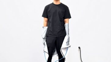 self-dressing-clothes-could-help-older-adults