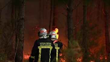 wildfires-threaten-bordeaux-as-300,000+-leave-homes-in-france-and-spain