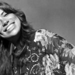 ‘you’re-so-vain’-singer-carly-simon-says-parkinson’s-and-cancer-diagnoses-kept-her-from-public-eye