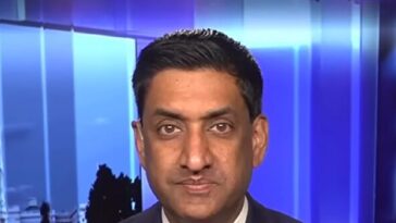 khanna:-i-stood-by-platner-despite-nazi-tattoo-because-i-liked-his-platform,-he’s-‘against-foreign-wars’