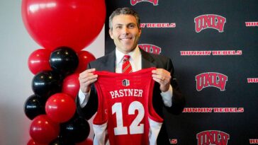 if-you-want-to-own-a-college-basketball-team,-unlv-is-up-for-sale-in-wild,-but-smart,-$10-million-proposition