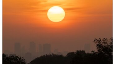 in-uk,-where-roughly-5%-of-homes-have-ac,-official-broadcaster-reports-on-people-effectively-crippled-by-‘heatwave-anxiety’