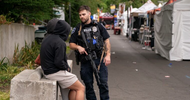 police-searching-for-second-suspect-after-deadly-shooting-at-seattle-festival