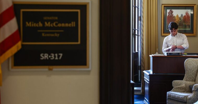 mitch-mcconnell’s-office-releases-new-photo,-statement-about-future