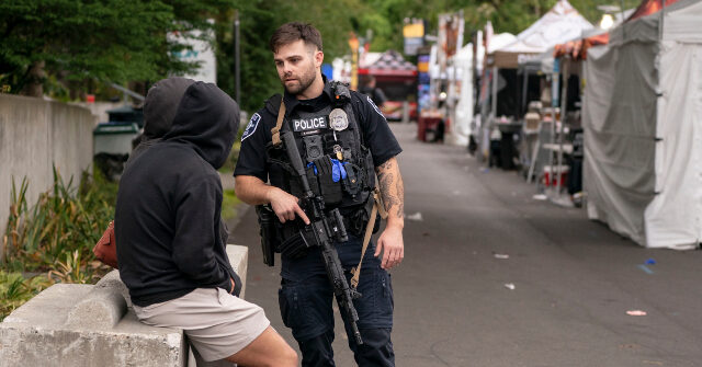 15-year-old-detained,-second-suspect-sought-in-seattle-shootout