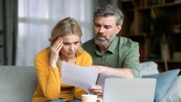 financial-hardship-may-age-the-brain-faster,-researchers-say-in-new-study
