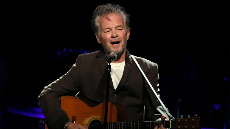 white-house-fires-back-after-john-mellencamp-mocks-trump’s-gulf-of-america-during-concert