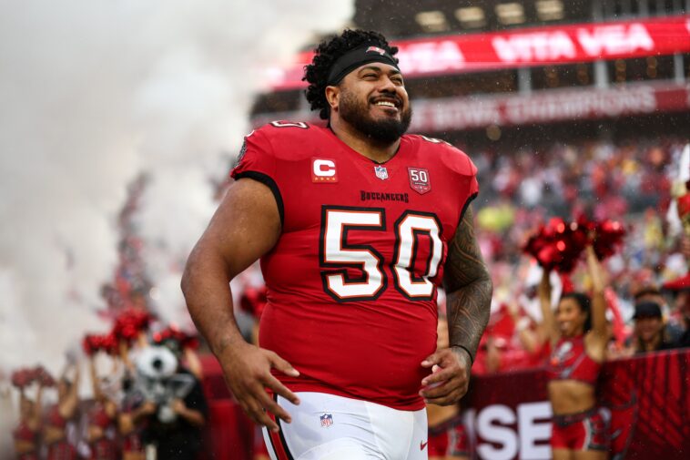 vita-vea-trade-request-puts-49ers,-chargers,-rams-and-raiders-on-alert