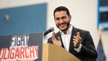 far-left-senate-hopeful-explains-‘ogre-on-a-pike’-remark-after-getting-torched-by-his-own-party