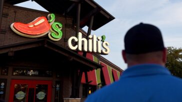 chili’s-revives-iconic-red-booths-and-classic-design-in-nationwide-restaurant-overhaul