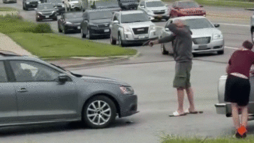 video-shows-iowa-road-rage-suspect-surrender-after-police-order-him-to-drop-gun