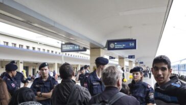 austria:-deportation-of-migrants-surpasses-number-of-asylum-applications-for-first-time-in-20-years