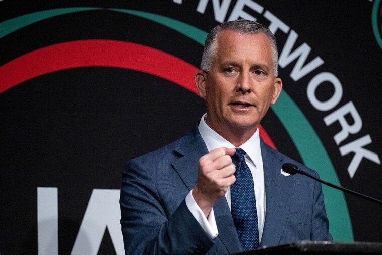 dems’-‘ex-republican’-governor-hopeful-is-a-true-believer-in-gender-radicalism