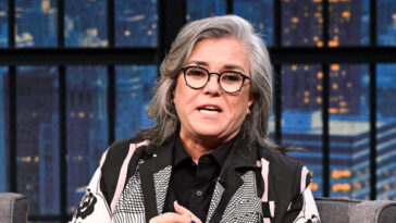 rosie-o’donnell-sings-about-trump’s-‘teeny-tiny’-penis,-‘dirty-diapers’-days-after-claiming-he’s-‘obsessed’-with-her