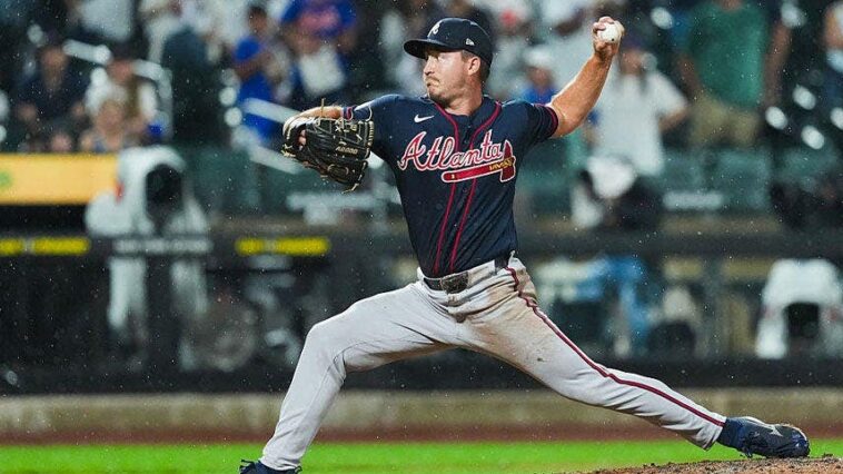 mets-broadcaster-admits-being-‘sick-to-my-stomach’-over-braves-pitcher’s-brutal-outing