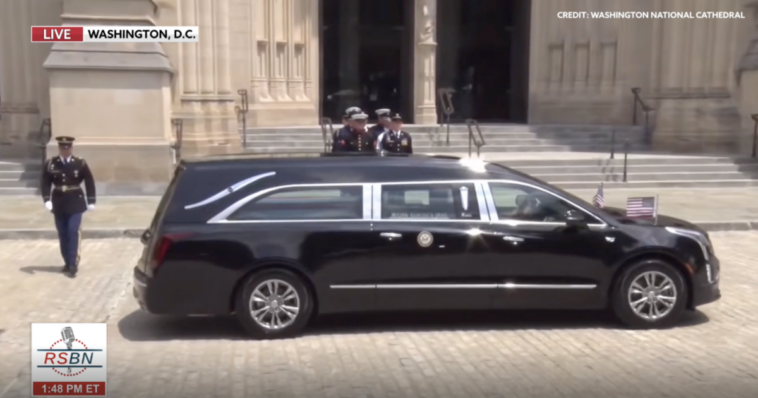 watch-live:-trump-attends-lindsey-graham’s-funeral