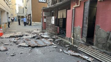 massive-earthquake-traps-people-in-collapsed-shopping-mall,-‘quite-a-few’-feared-dead