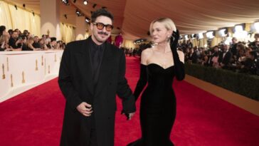 marcus-mumford-says-bible-camp-sparked-decades-long-love-story-with-wife-carey-mulligan