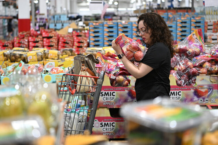 food-prices-up-33%-as-americans-battle-highest-grocery-price-spike-in-50-years-—-with-no-relief-in-sight